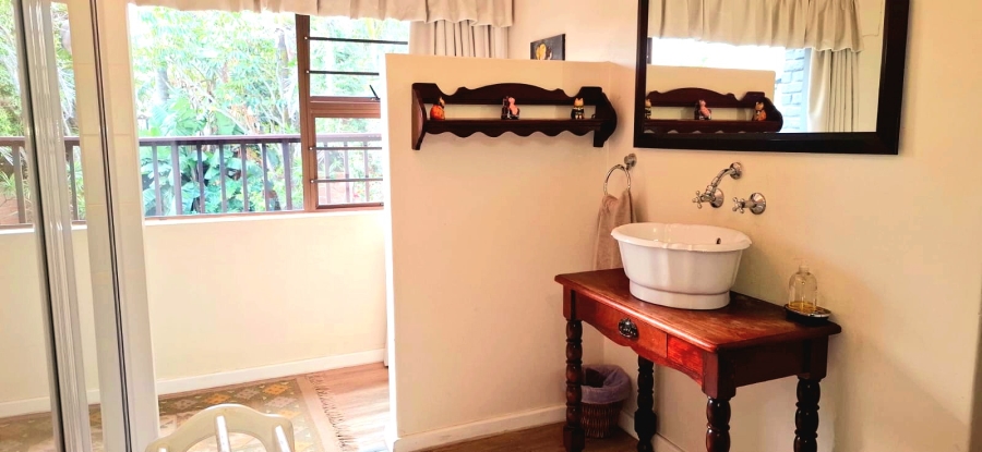 5 Bedroom Property for Sale in Beacon Bay Eastern Cape